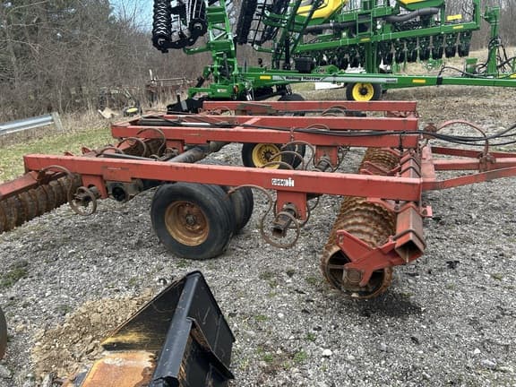 Image of Case IH 415 equipment image 3