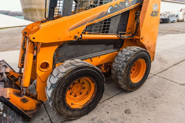 Image of Case 430 equipment image 3