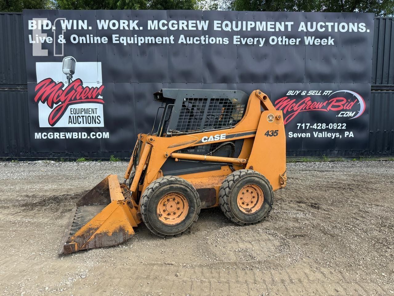 Case 435 Equipment Image0