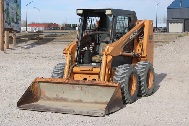 Image of Case 440 equipment image 1