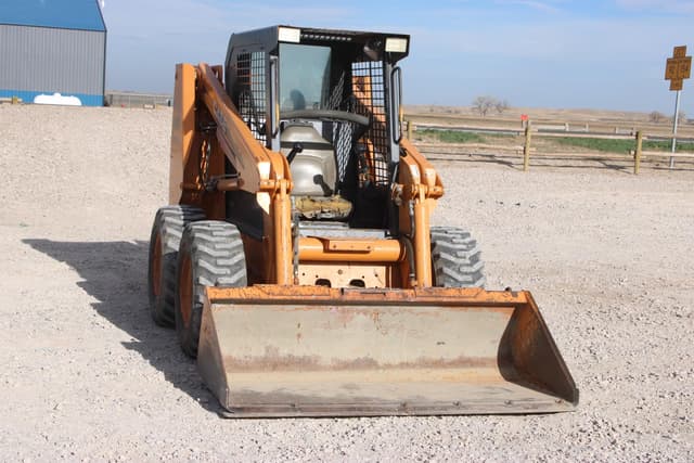 Image of Case 440 equipment image 3