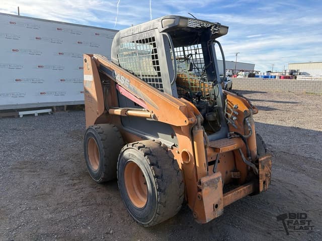 Image of Case 440 equipment image 2