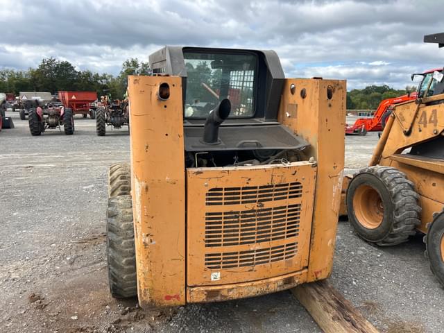 Image of Case 440 equipment image 3