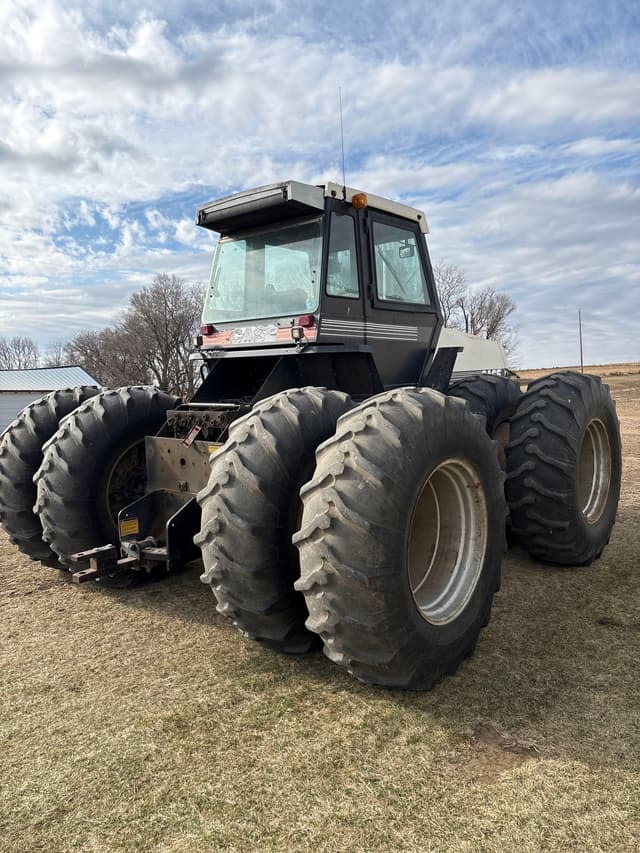 Image of Case 4494 equipment image 3