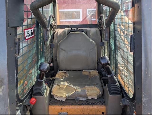 Image of Case 450 equipment image 2