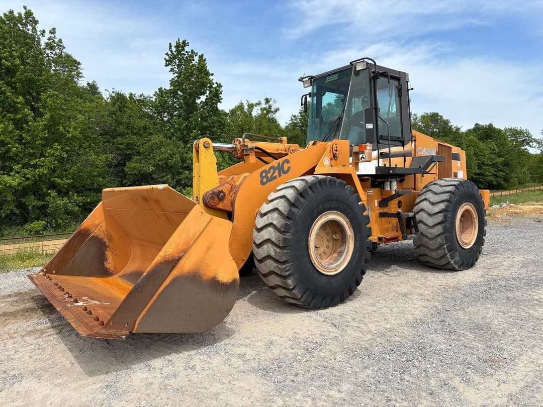 Image of Case 821C Primary image