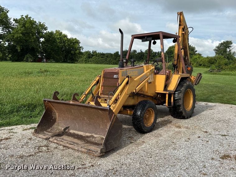 Case 480E Equipment Image0