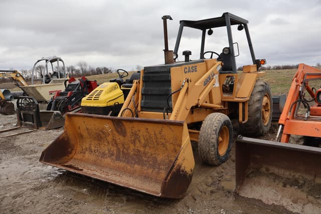 Image of Case 480E equipment image 2