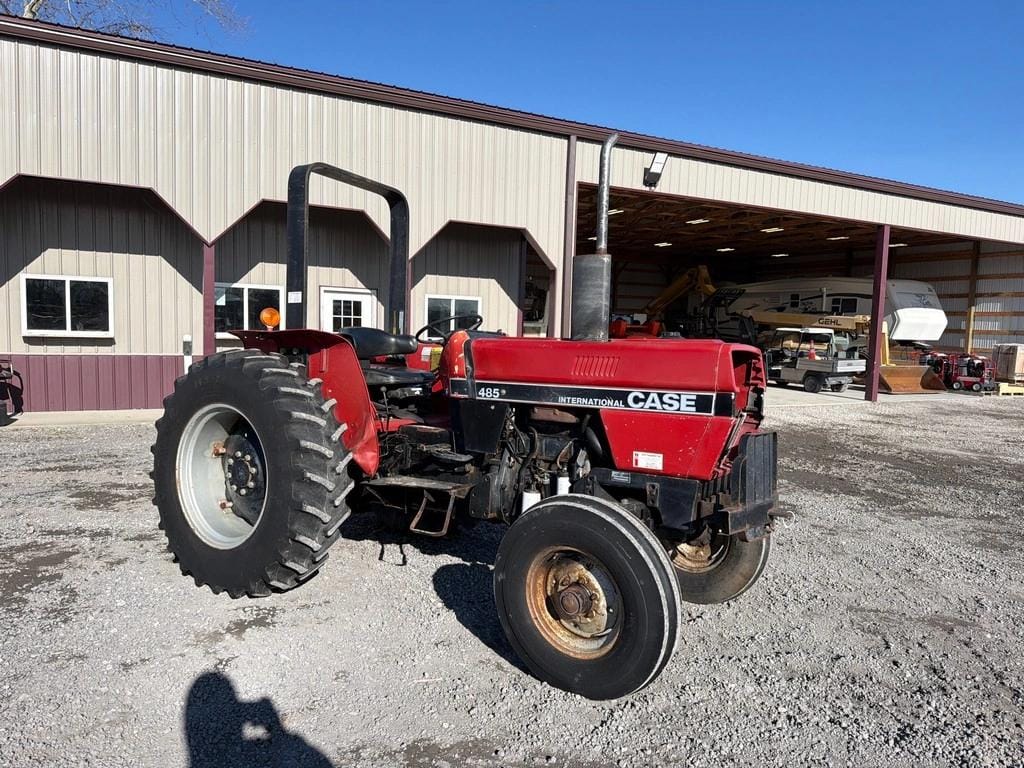 Case IH 485 Equipment Image0