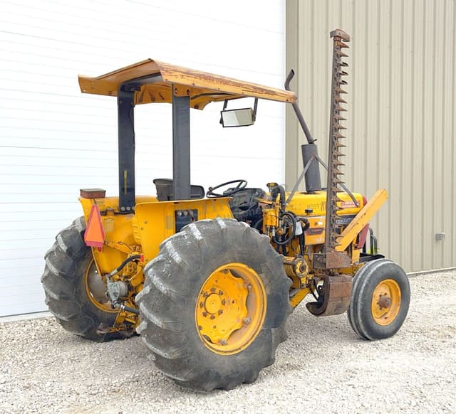 Image of Case IH 495 equipment image 4