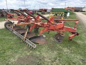 Case IH 500 Equipment Image0