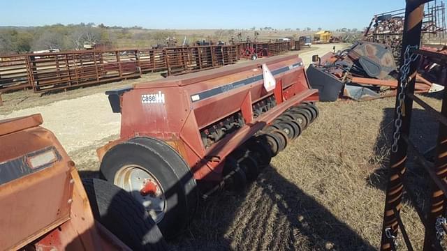 Image of Case IH 5100 equipment image 2