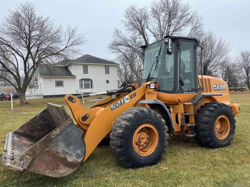 Main image Case 521E