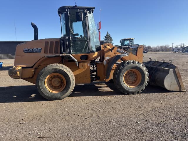 Image of Case 521E equipment image 3