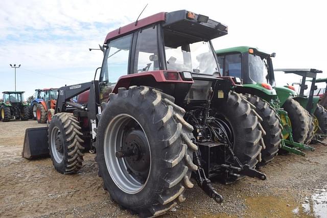 Image of Case IH 5240 equipment image 1