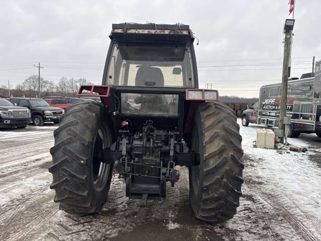 Image of Case IH 5240 equipment image 3