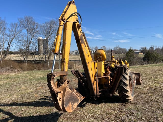 Image of Case 530 equipment image 3