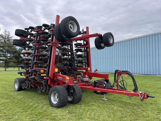Image of Case IH 550T equipment image 1