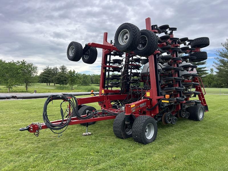 Image of Case IH 550T Primary image