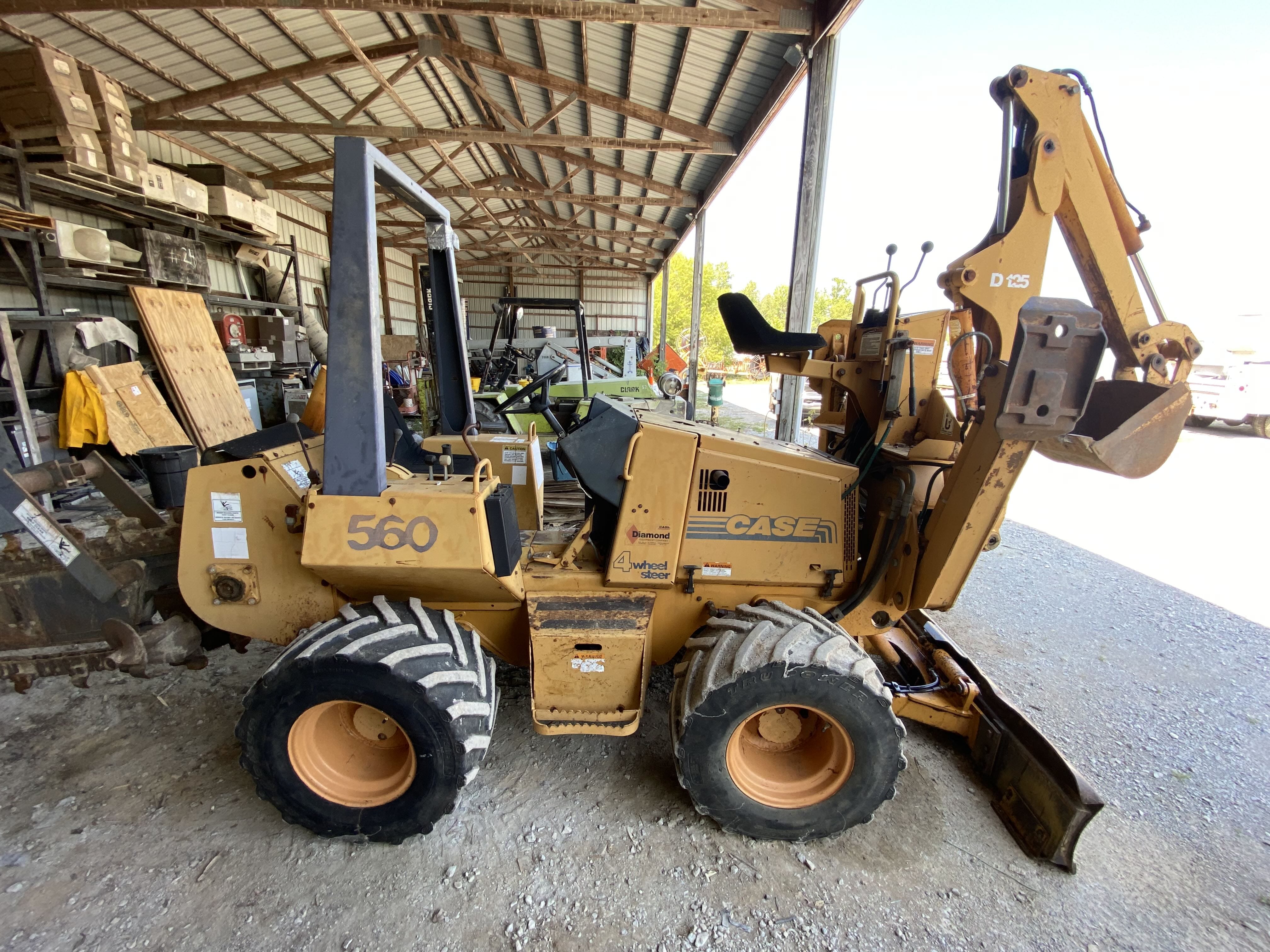 SOLD CASE 560 Stock 25199X Construction with 2,669 Hrs