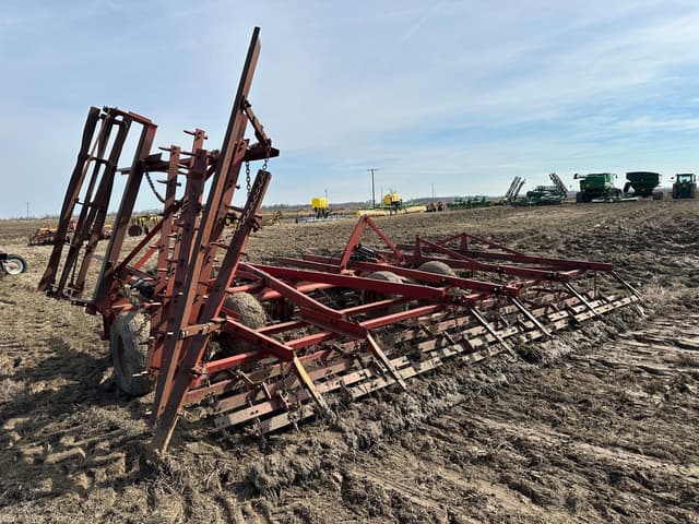 Image of Case IH 568 equipment image 3