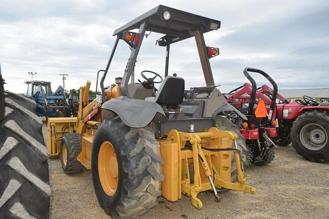 Image of Case 570M XT equipment image 1
