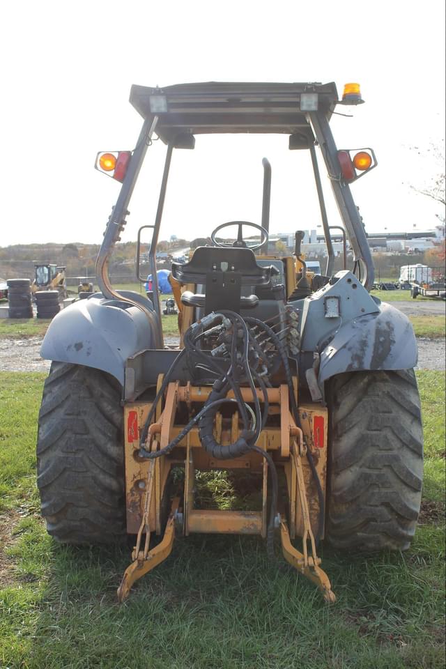 Image of Case 570L XT equipment image 3