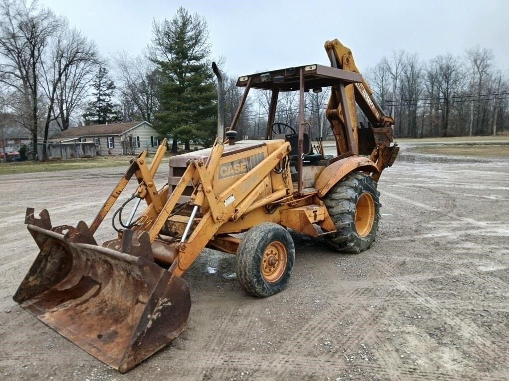 Case 580K Equipment Image0