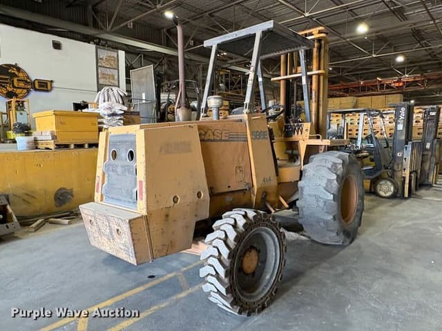 Image of Case 580 E equipment image 4