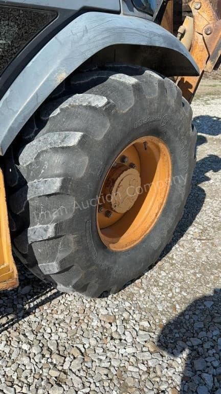 Image of Case 580 Super L equipment image 4