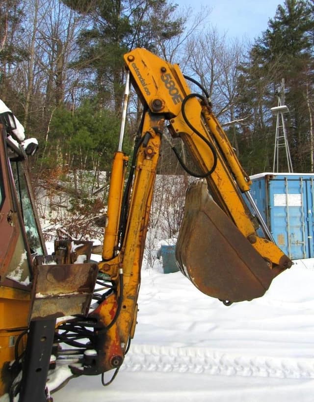 Image of Case 580 Super E equipment image 3