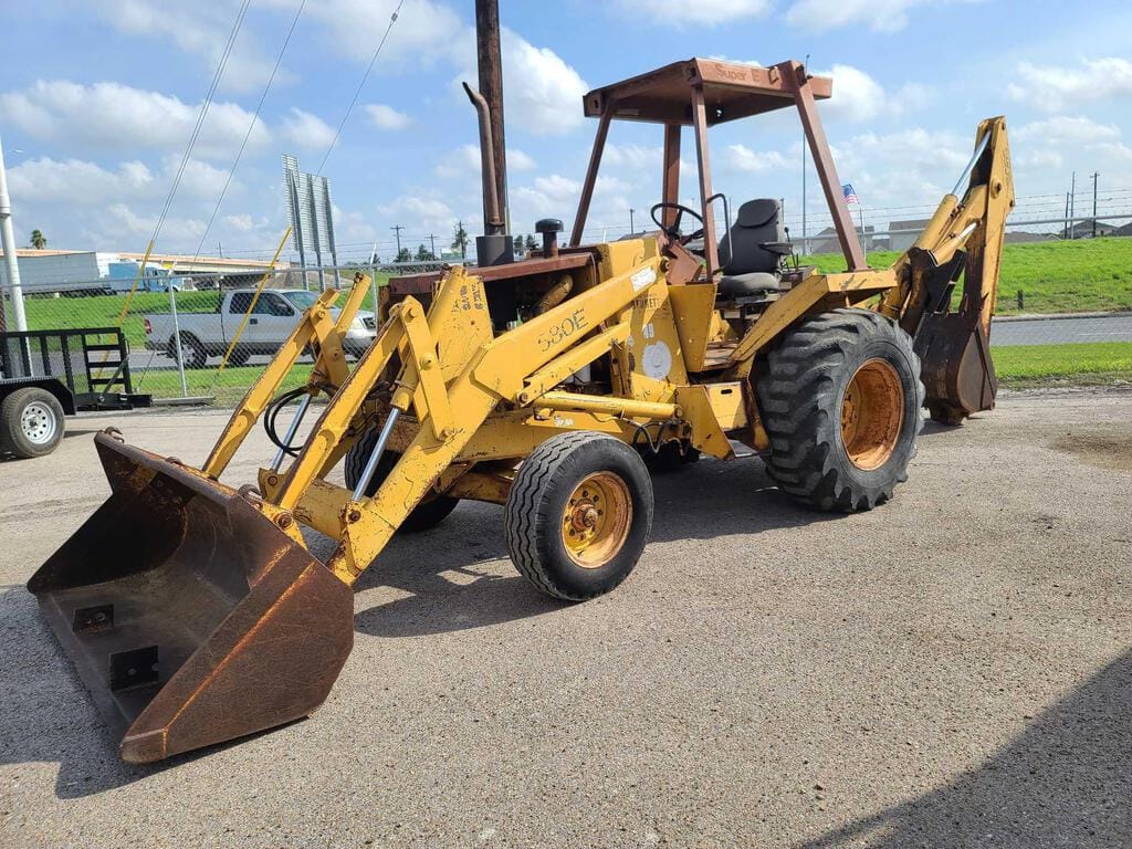 Main image Case 580 Super E