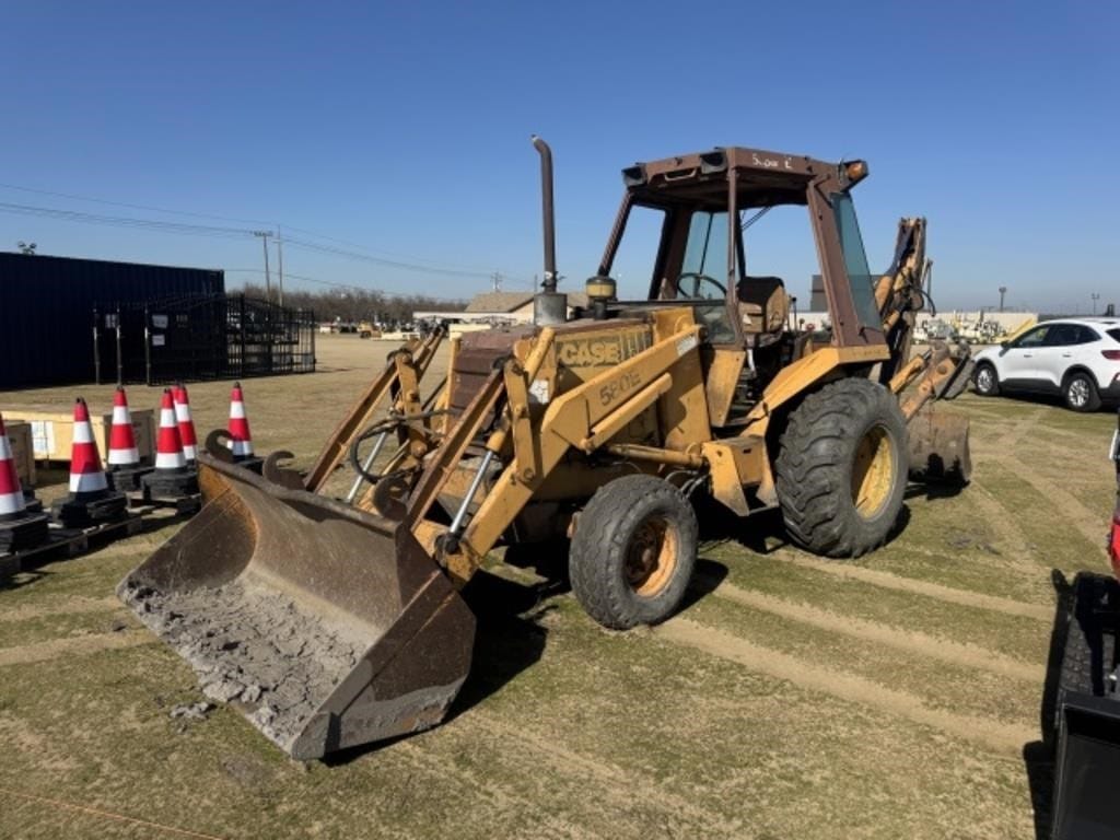 Case 580 Super E Equipment Image0