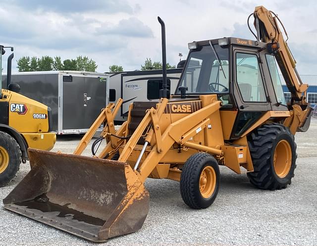 Image of Case 580 Super E equipment image 2