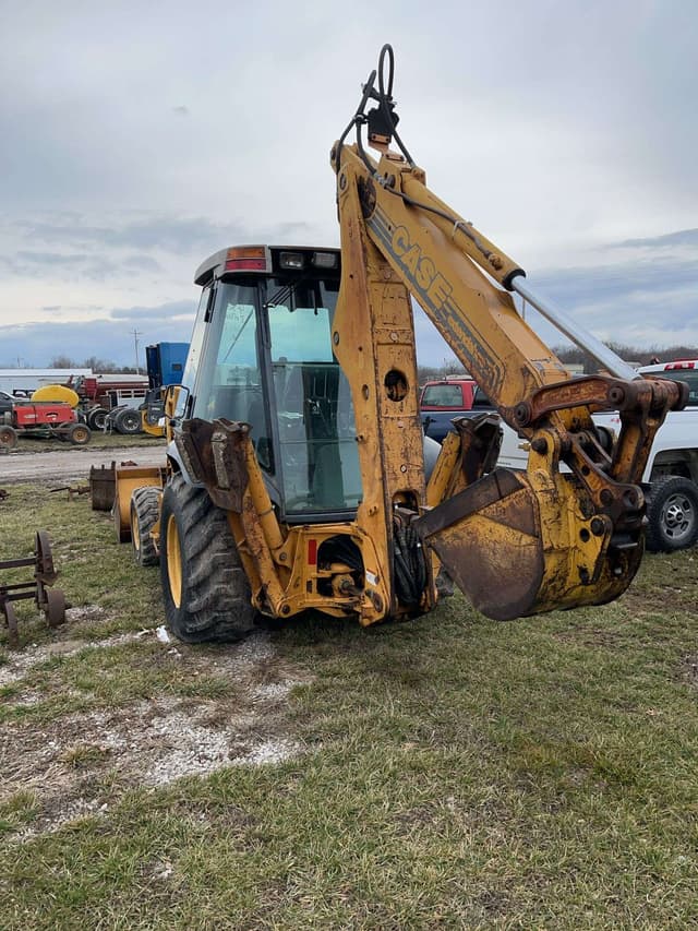 Image of Case 580 Super L equipment image 3