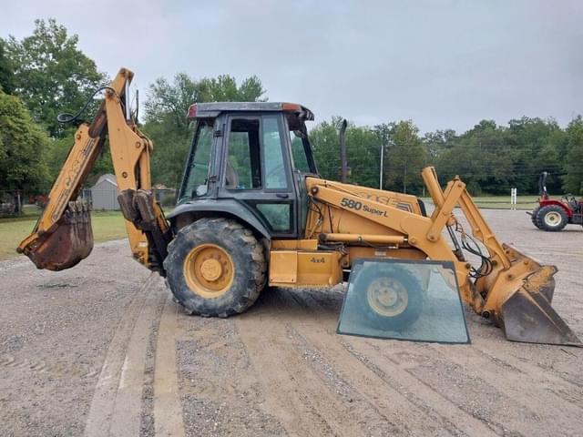 Image of Case 580 Super L equipment image 3