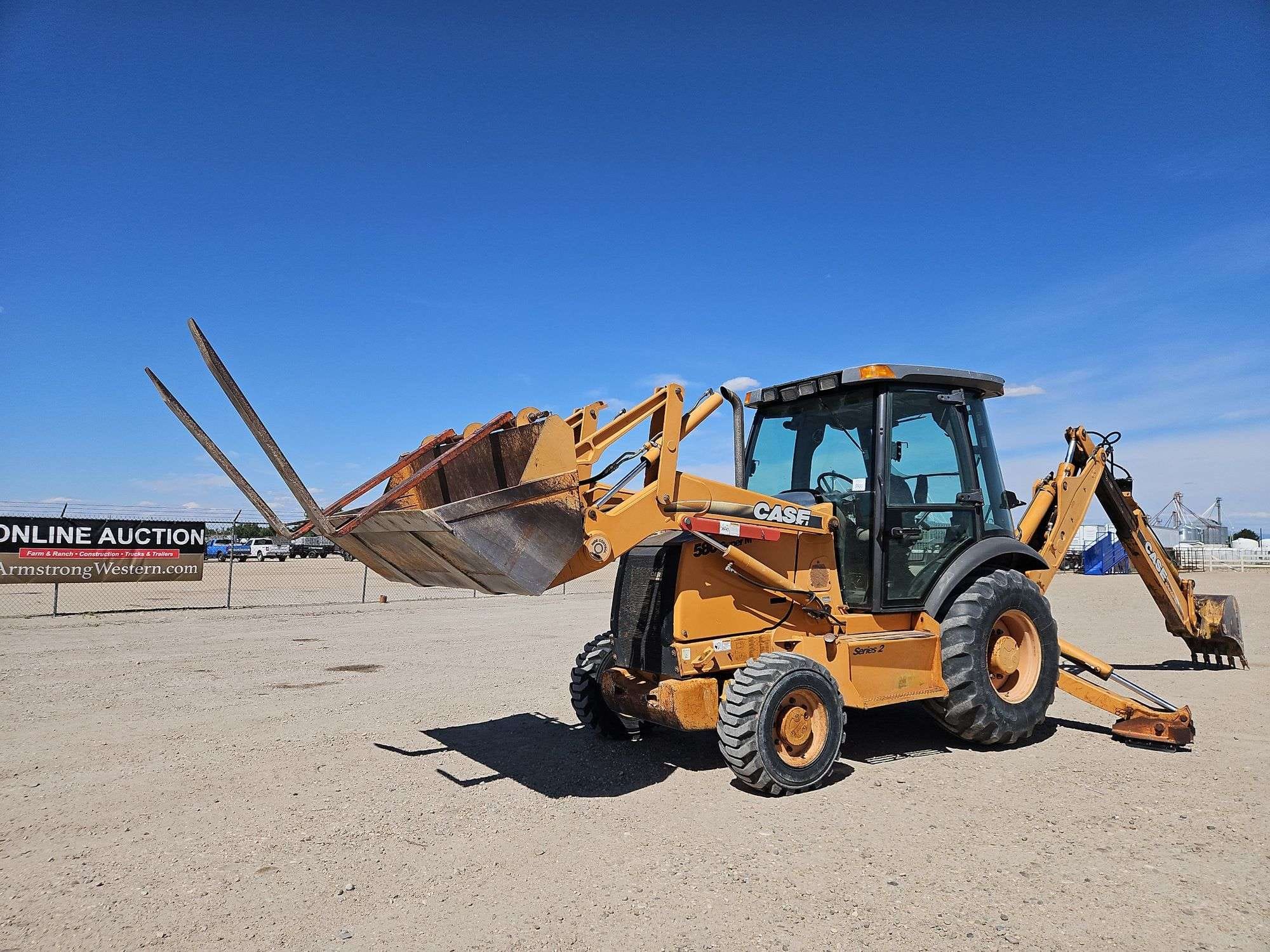Case 580 Super M Series 2 Equipment Image0