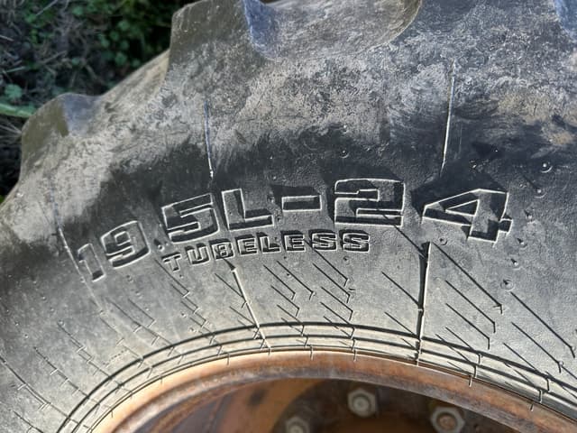 Image of Case 580 Super M equipment image 4