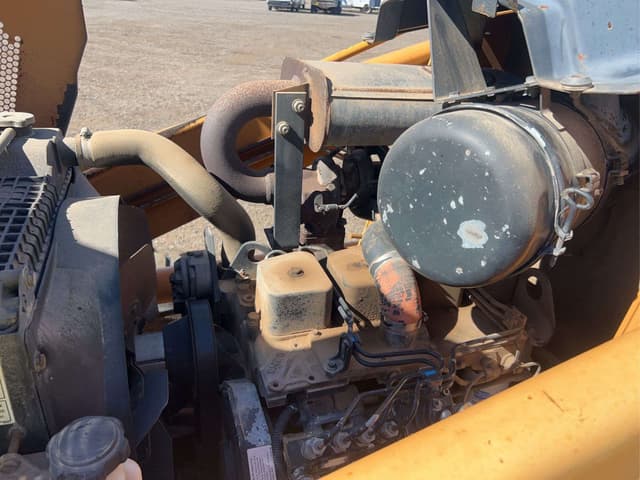 Image of Case 580 Super M equipment image 4