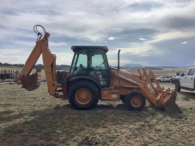 Image of Case 580M equipment image 2