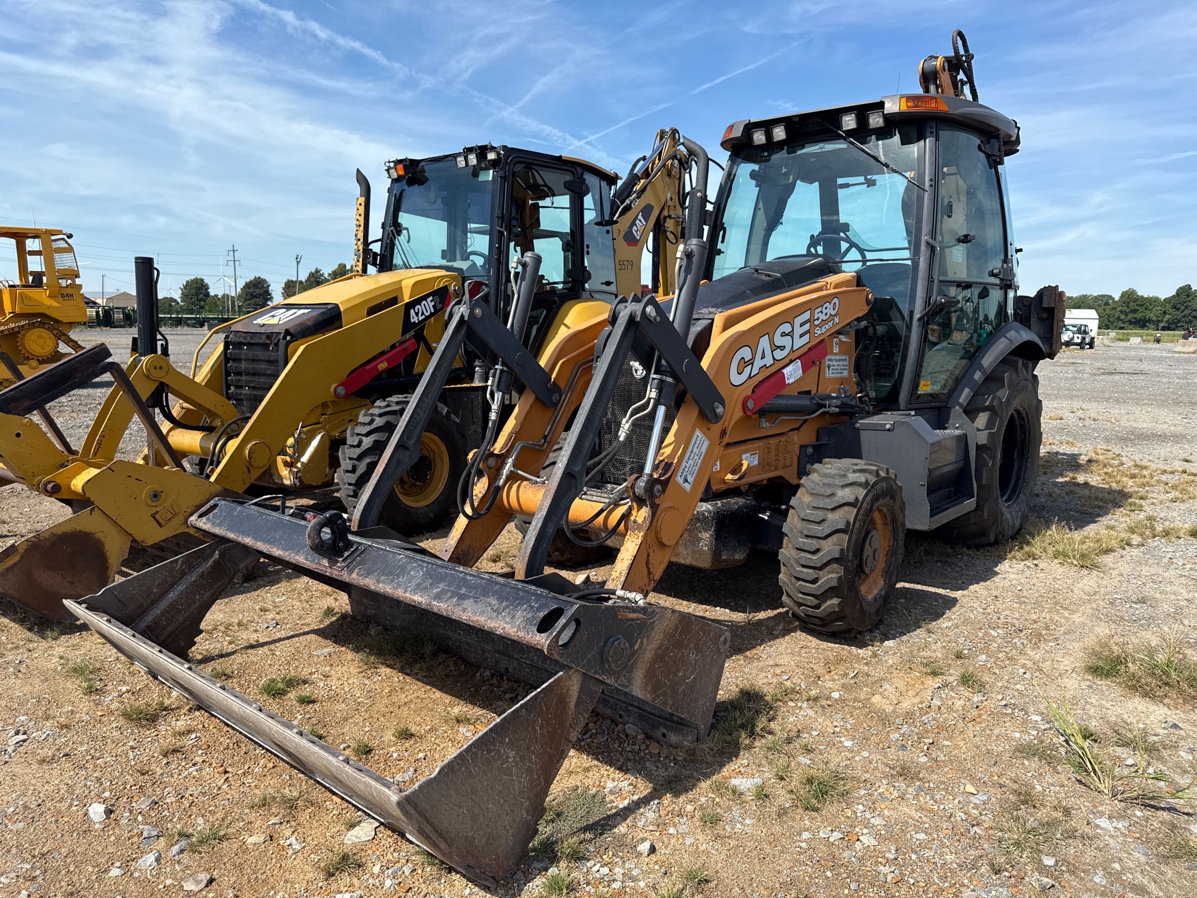 Case 580 Super N Equipment Image0