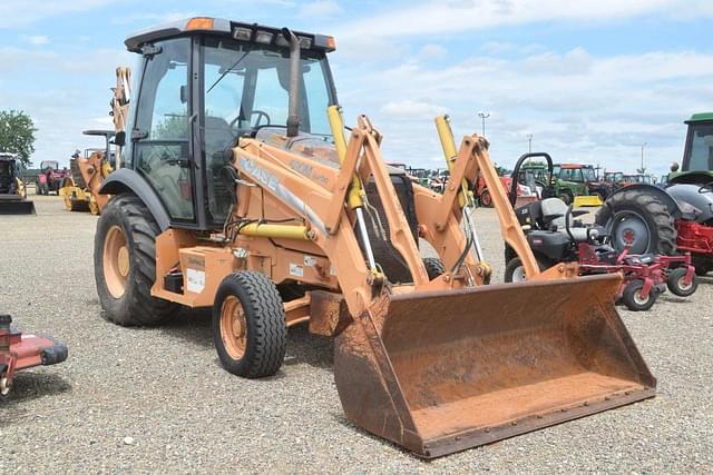 Image of Case 580 Super M Series 2 equipment image 3