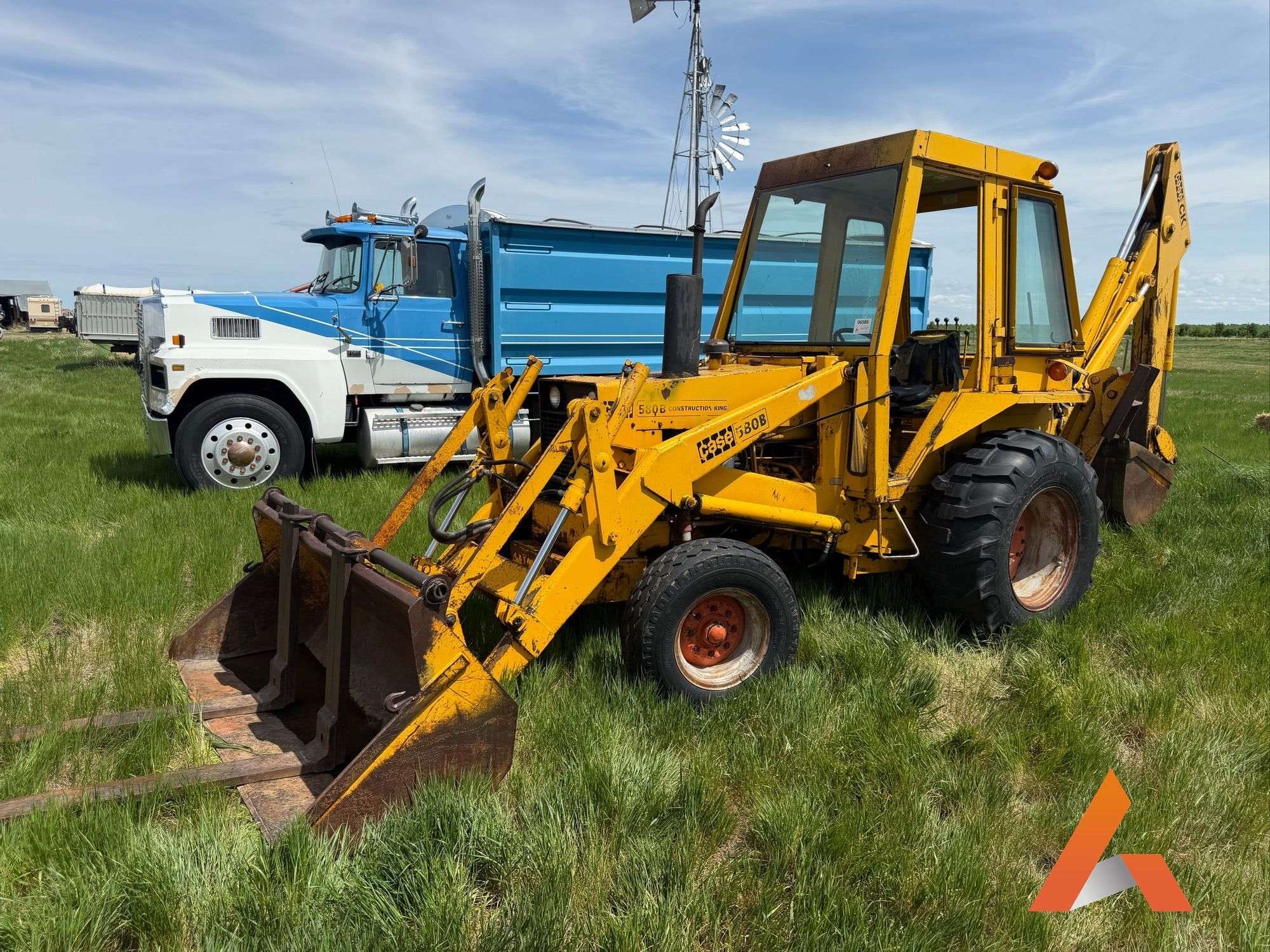 Case 580B Equipment Image0