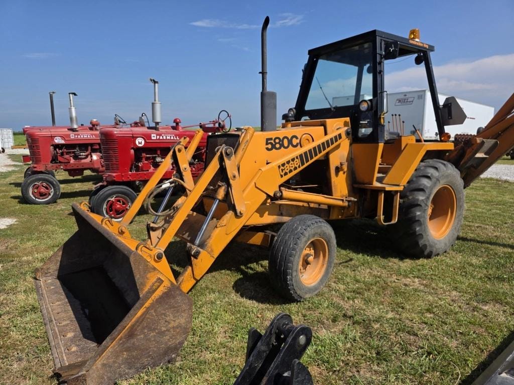 Case 580C Equipment Image0