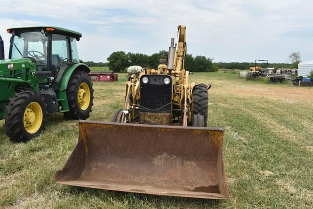 Image of Case 580CK equipment image 1