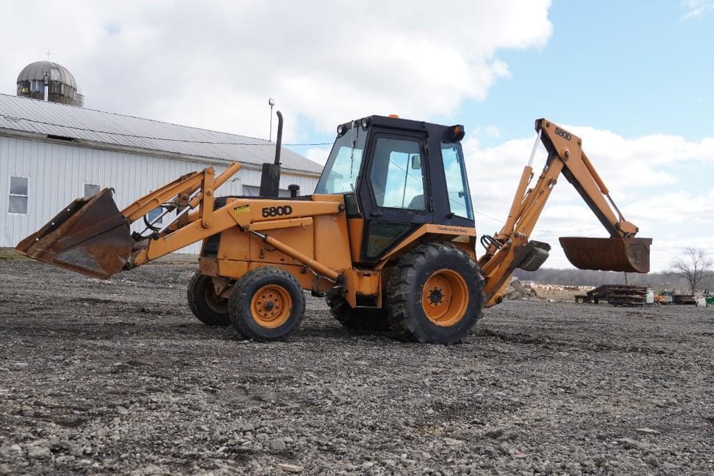 Main image Case 580D