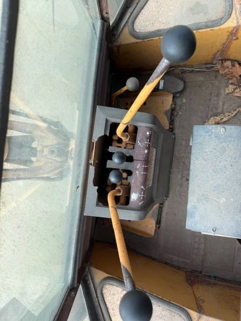 Image of Case 580E equipment image 3