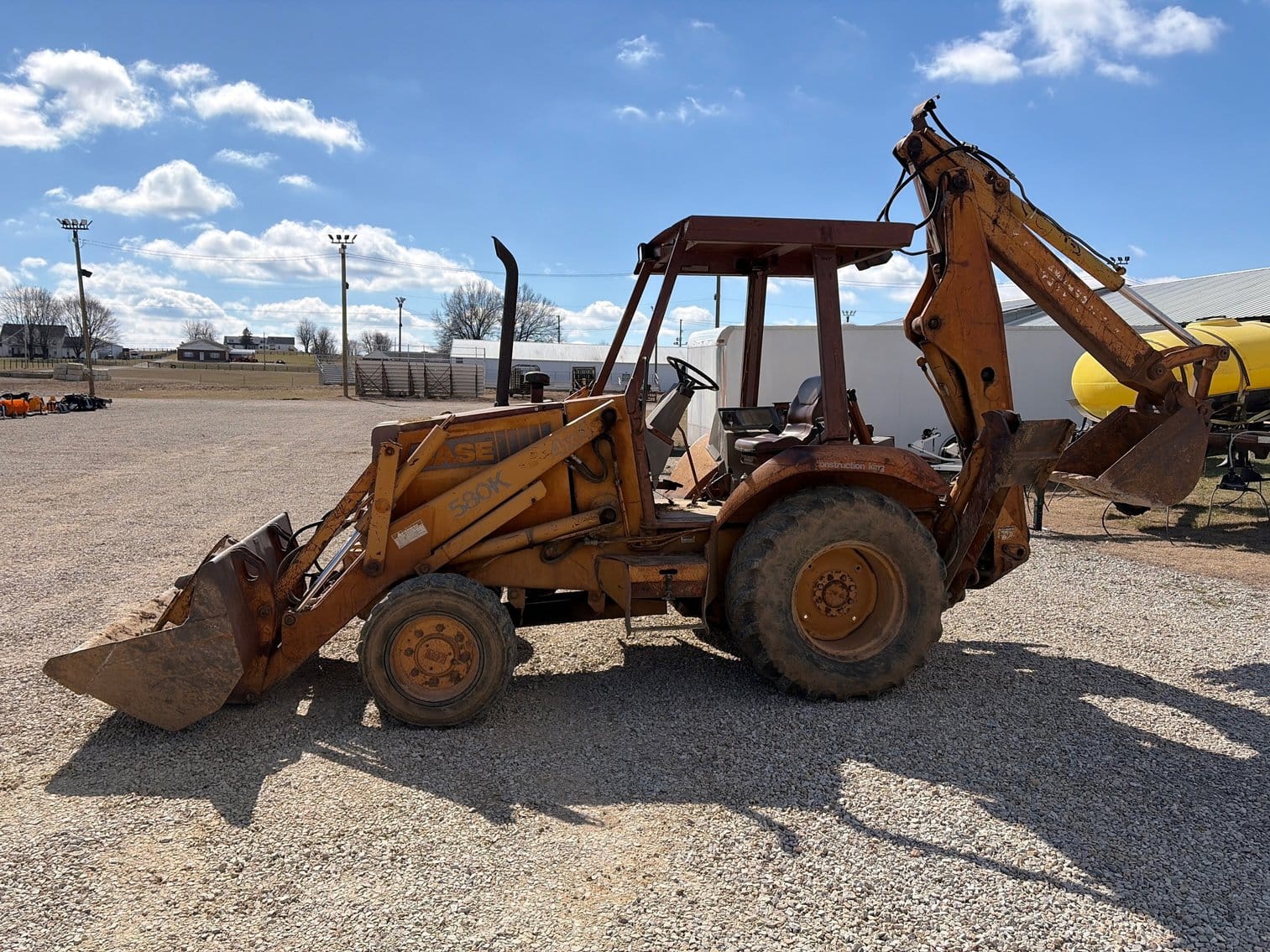 Case 580K Equipment Image0