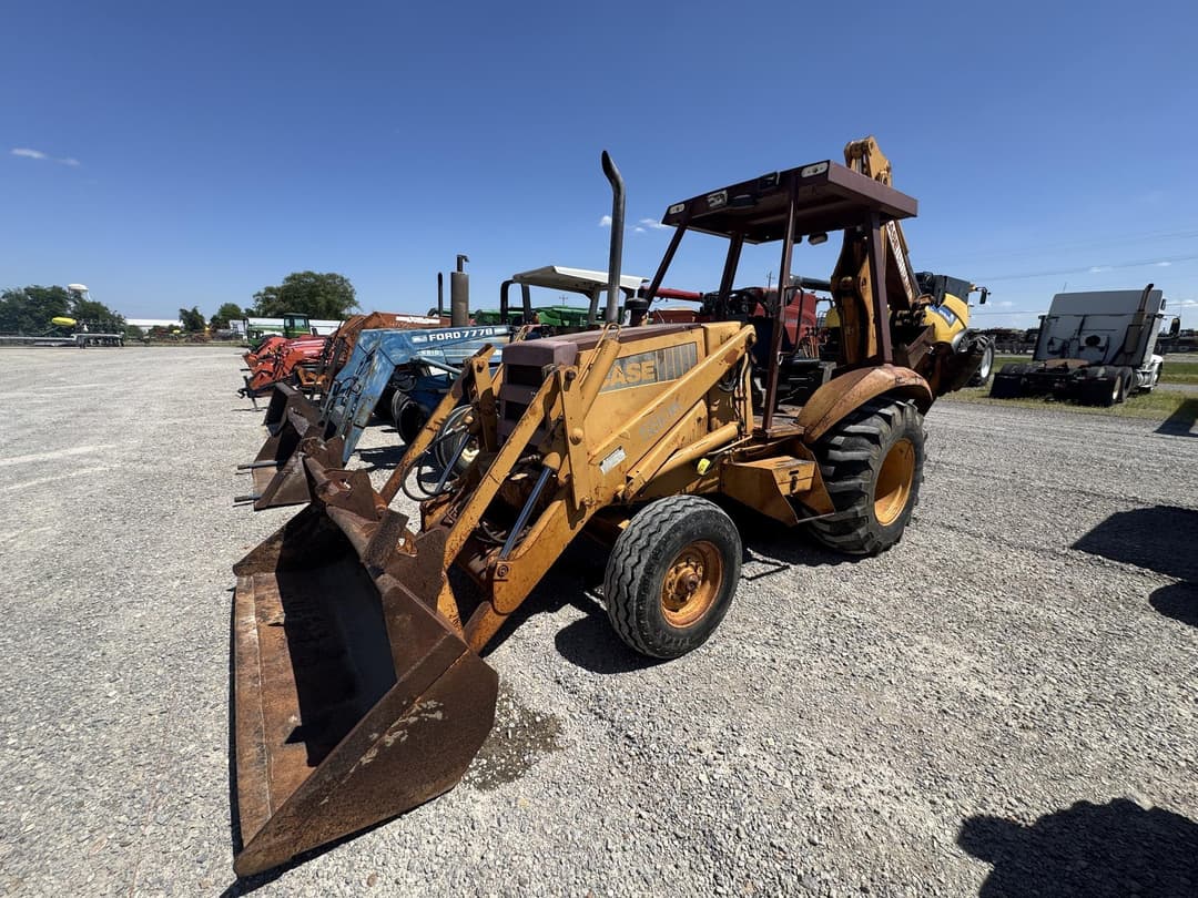 Image of Case 580K Primary image