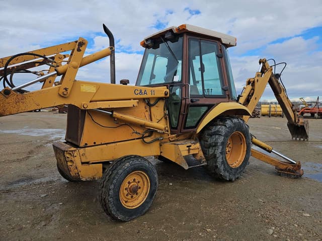 Image of Case 580K equipment image 2